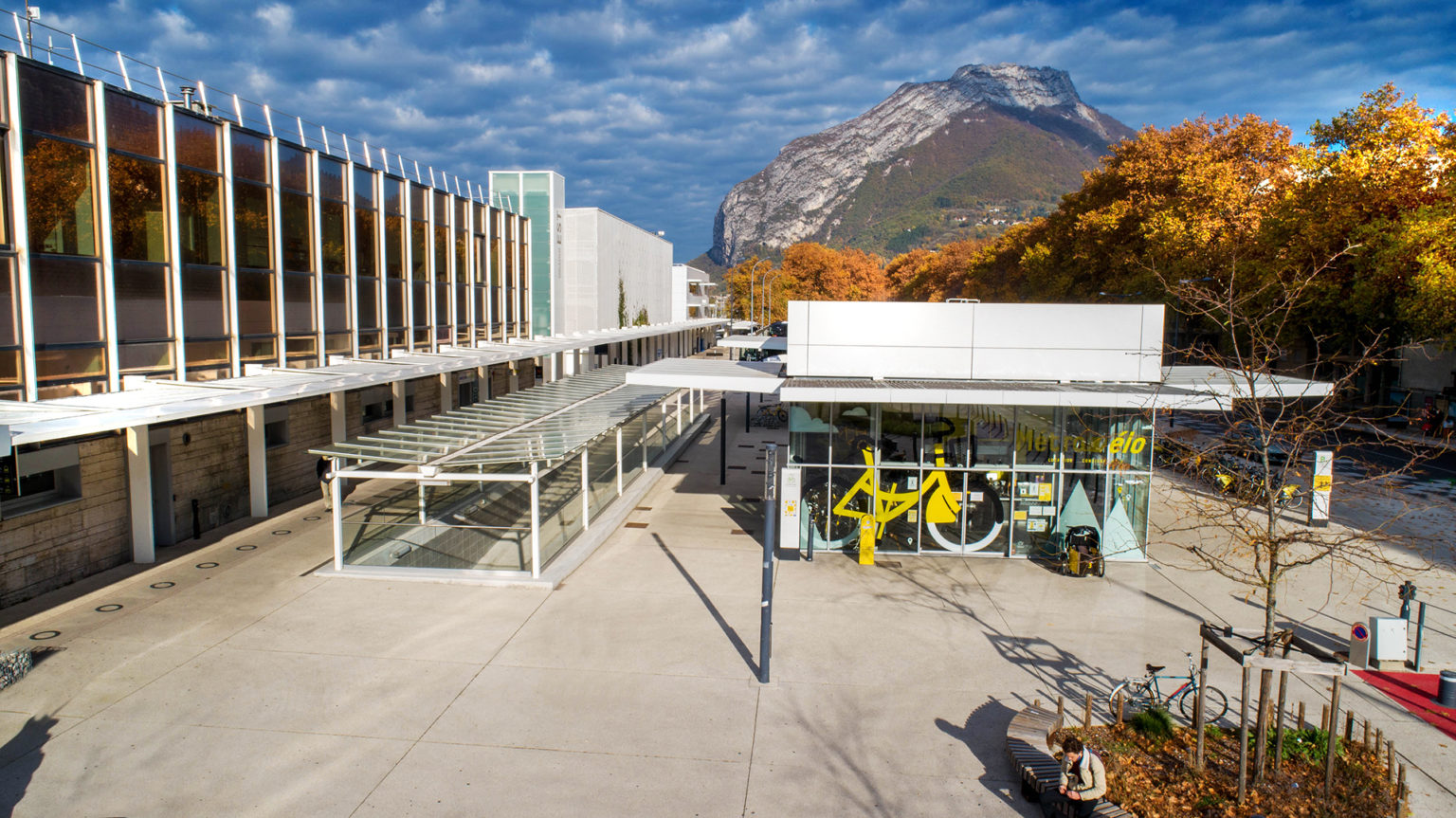 Gare SNCF Grenoble & connexions – les photos d’architecture | Edyta ...