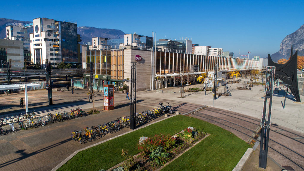 Gare SNCF Grenoble & connexions – les photos d’architecture | Edyta ...