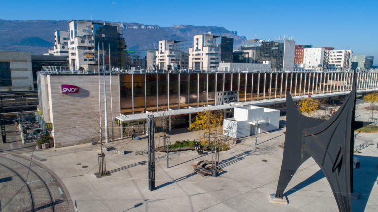 Gare SNCF Grenoble & connexions – les photos d’architecture | Edyta ...